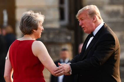Trump incontra Theresa May a Blenheim Palace 1
