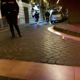 Sparano e colpiscono un innocente: i carabinieri sulla scena del crimine 17