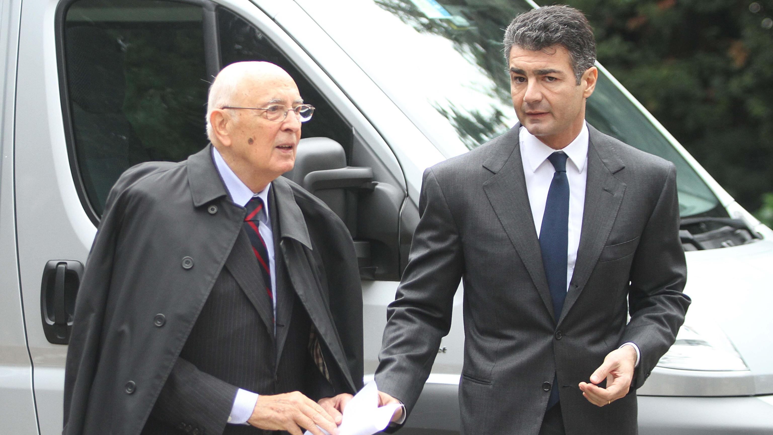 "Amici, tranquilli". Lo strano messaggio lanciato dal Colle