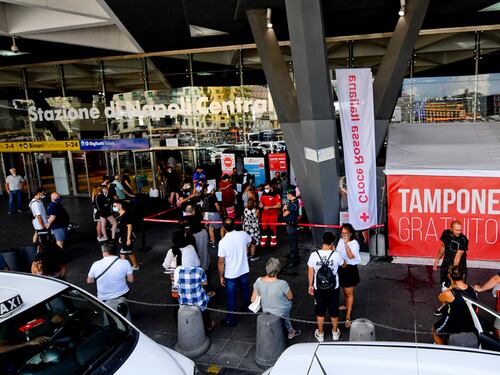 Un'altra violenza choc a Napoli: molestata in pieno giorno da un pakistano