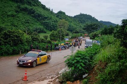 Thailandia, i primi ragazzini sono usciti dalla grotta 3