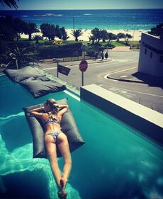 Cristel Carrisi, sexy figlia d'arte 13