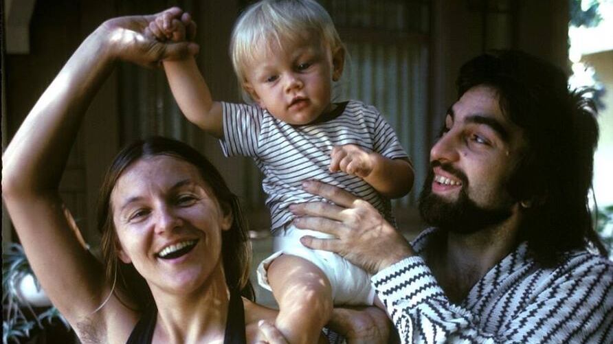 Baby Leonardo di Caprio: l'ascella materna non depilata scatena il web