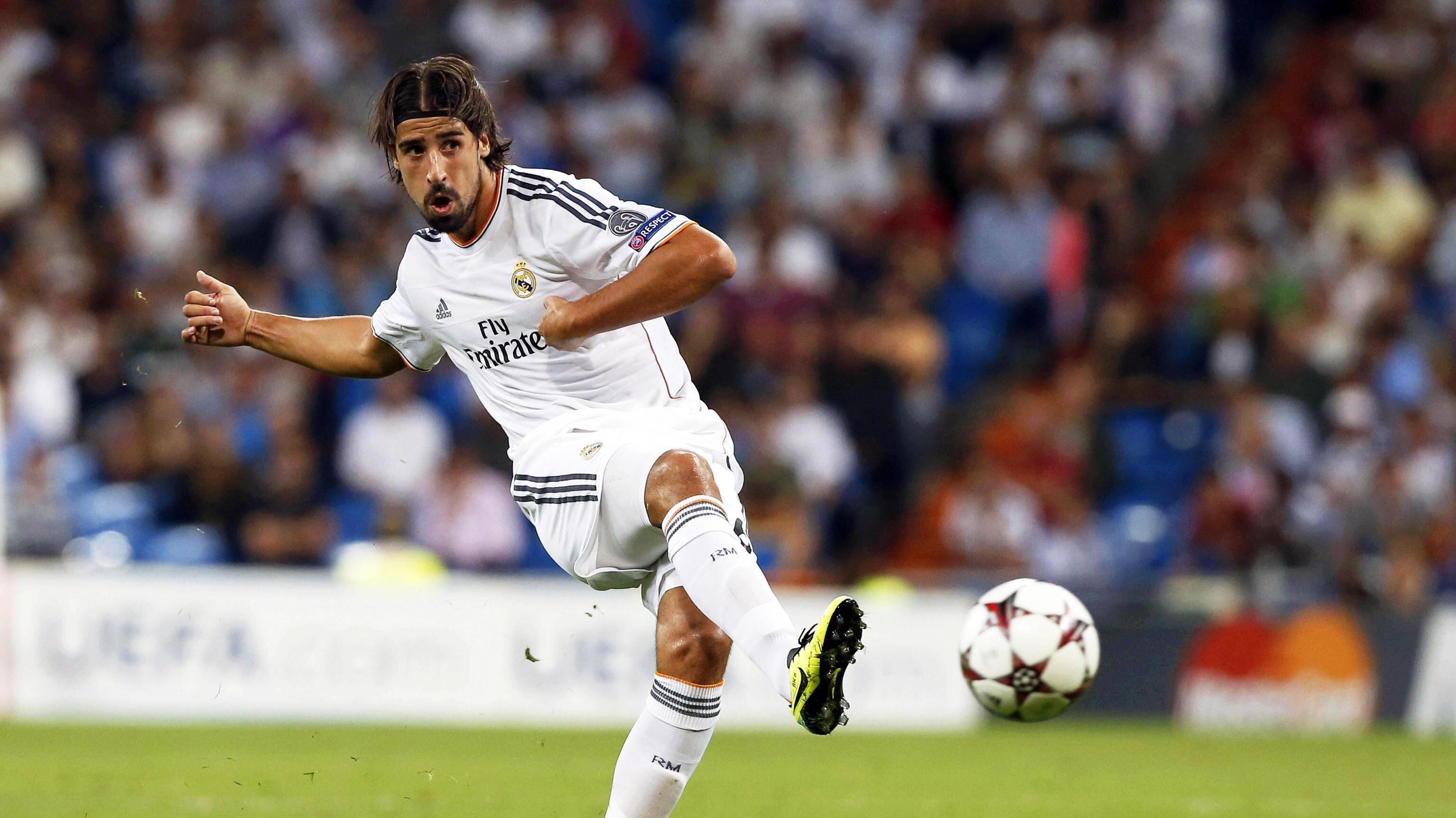 La sfida di Khedira: "Voglio la Champions". E il Bayern vuole Vidal