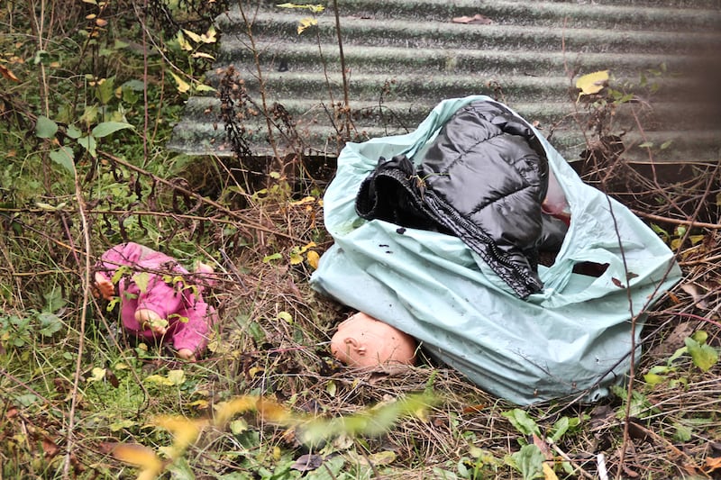 Che fine fanno i rifiuti che portiamo in discarica? Nei campi rom