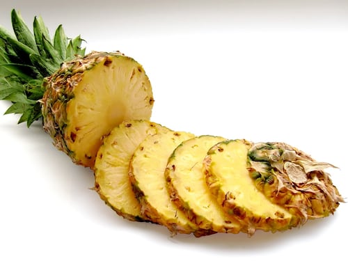 Come capire se l'ananas è buono: i trucchi per scegliere quella giusta