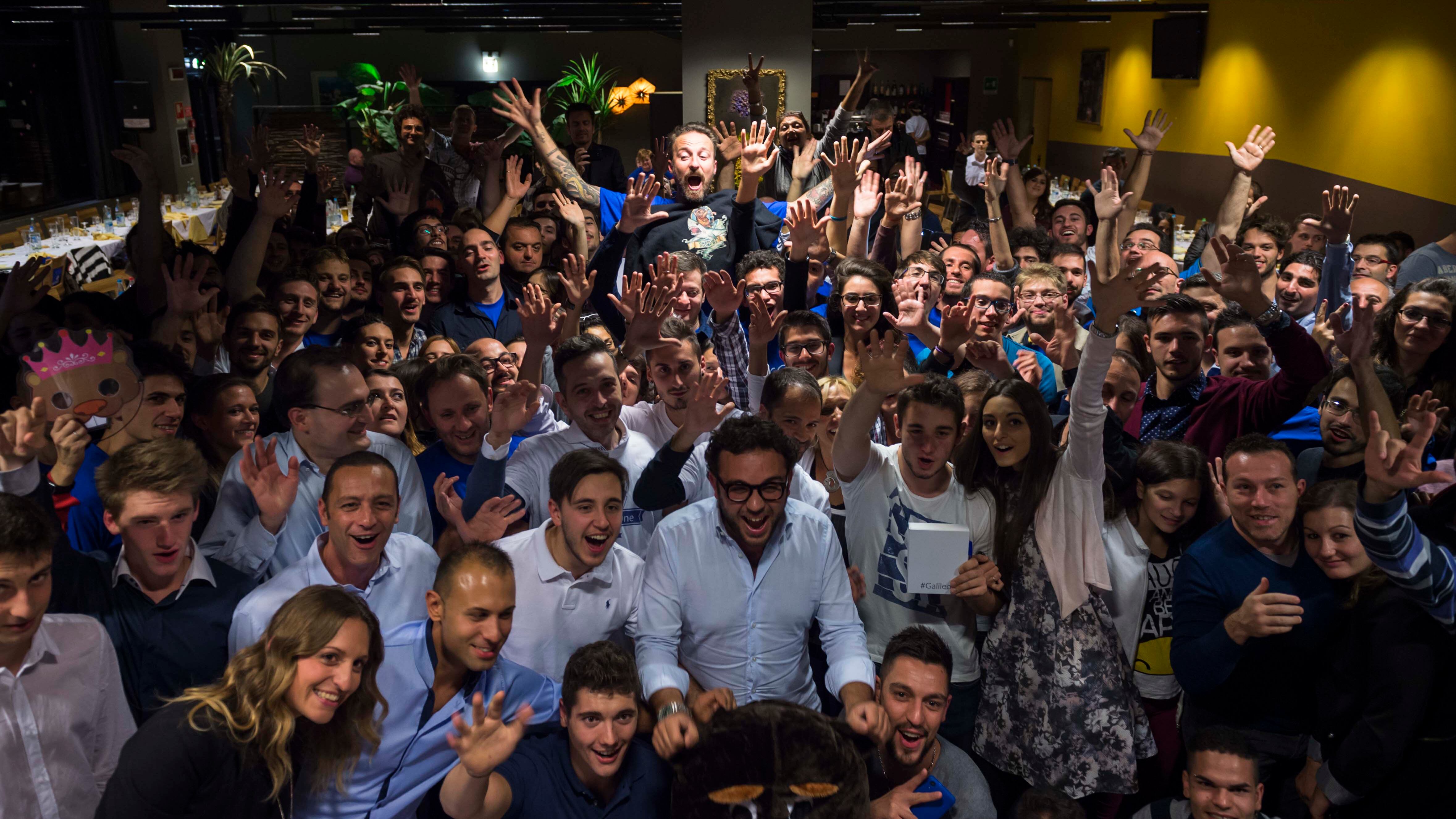Grande successo per Stonex: oltre 500 Breakers alla festa per lo smartphone italiano