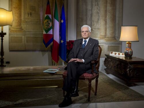 Gli auguri di Mattarella: "L'Italia è forte, resti unita"