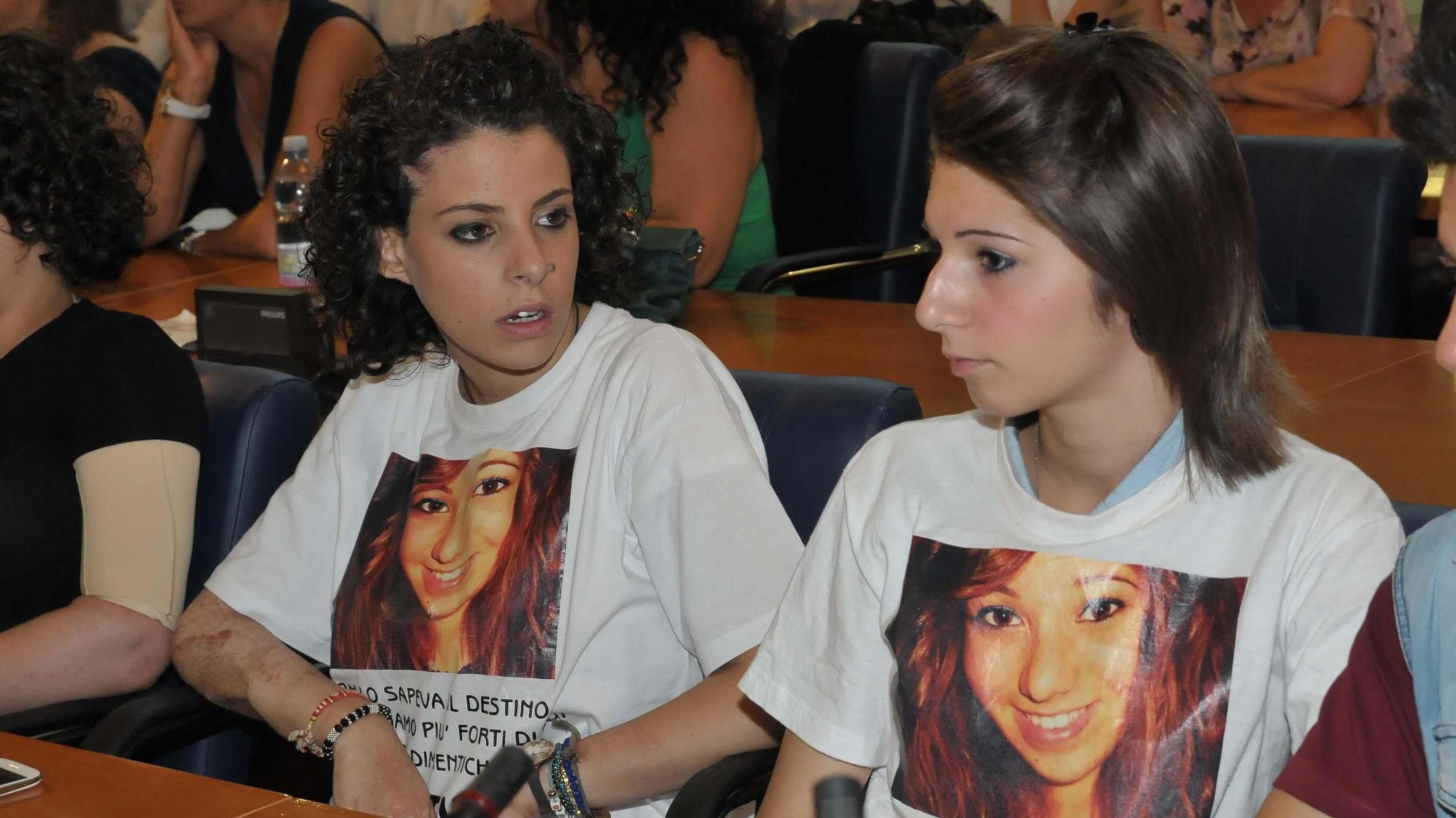 Ergastolo al bombarolo di Brindisi Le compagne in aula per Melissa