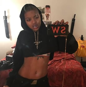 Rihanna e Slick Woods, le foto sexy 5
