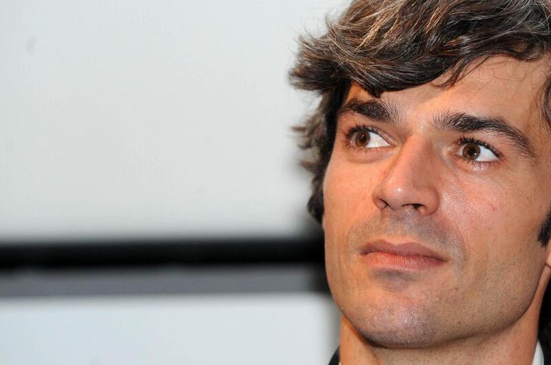 Luca Argentero con il cast del film "Al posto tuo" 20