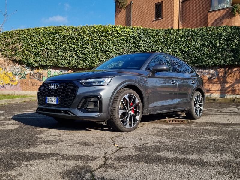 Audi Q5 Spoortback PHEV, guarda le foto 1