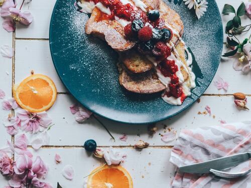 Imparare a cucinare a 60 anni: perché seguire un corso online?