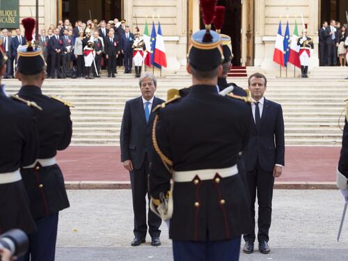 Stx-Fincantieri, Gentiloni e Macron benedicono l'accordo: "Si vince insieme"
