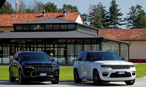 Jeep Grand Cherokee 4xe: guarda tutte le foto 3