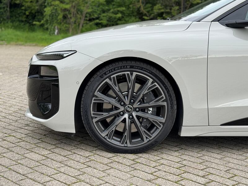 Audi S6 e-tron: guarda la gallery della super SW elettrica da oltre 500 CV 5