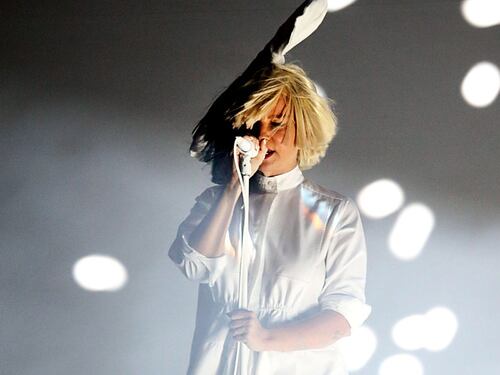 Sia nuda su Twitter, così batte gli hacker