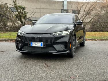 Ford Mach-E GT 2024: guarda il VIDEO in pillole del SUV sportivo elettrico 3