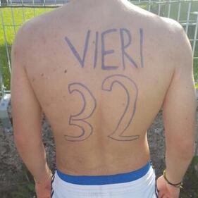 I 20 selfie più divertenti di Bobo Vieri 16
