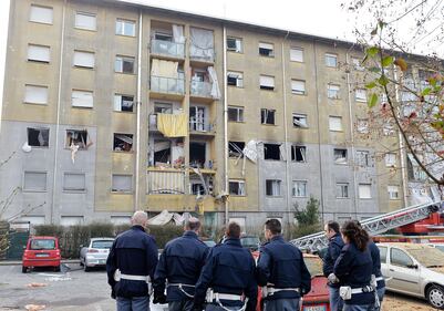 Torino, esplode una palazzina 8