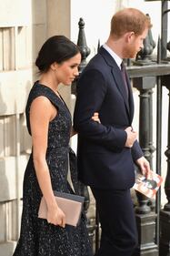 Meghan Markle affettuosa con la Royal Family 5