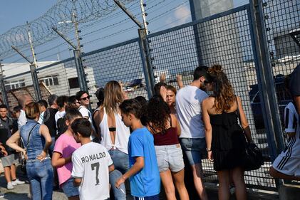 Cristiano Ronaldo arriva all'aeroporto di Caselle 6
