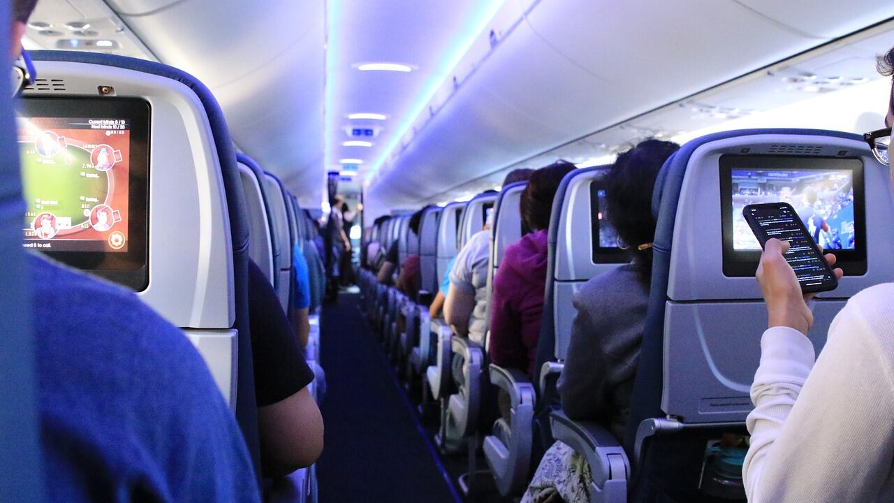 Turbolenze, come cambiano le regole dopo il morto sul volo della Singapore Airlines