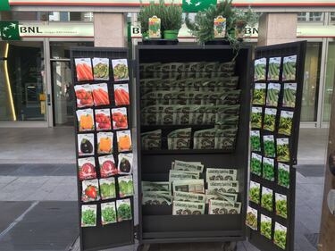 Ecco l'edicola 2.0 a Milano 4