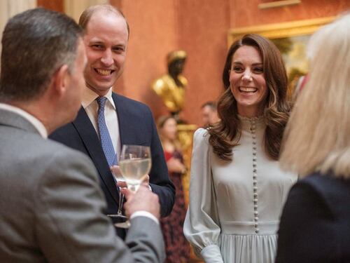 William e Kate rompono le regole con effusioni in pubblico