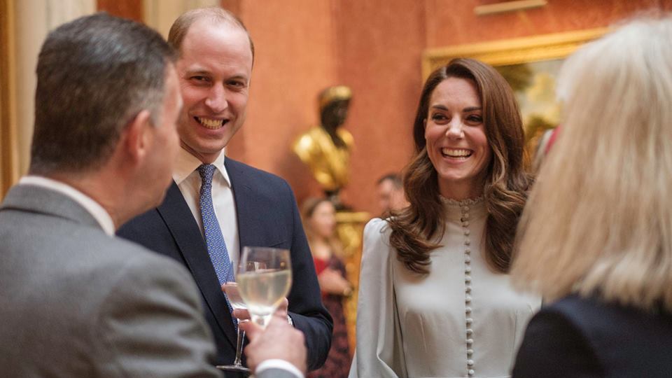 William e Kate rompono le regole con effusioni in pubblico