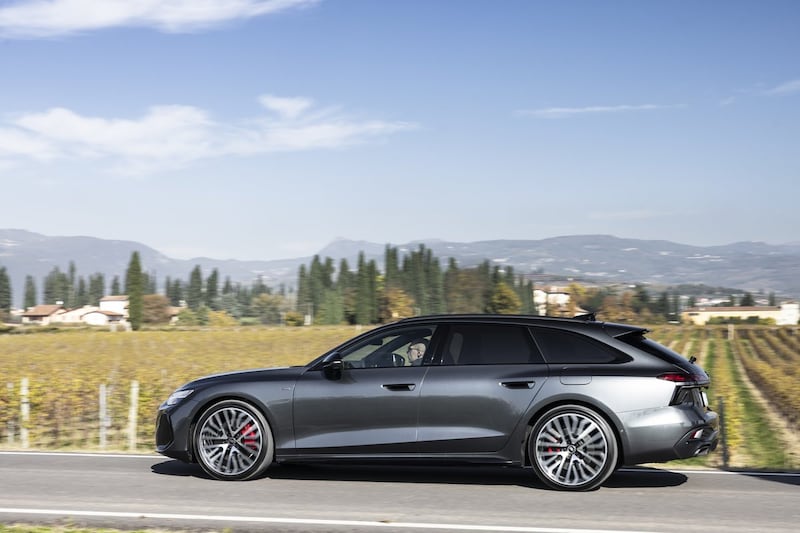 Audi A6 e-hybrid: guarda la gallery 9