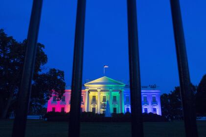La Casa Bianca cambia colore per una notte 4