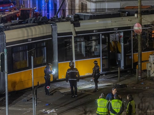 Quell’audio dopo lo schianto del tram, sia lode a Irina Shayk e Meloni: quindi, oggi…