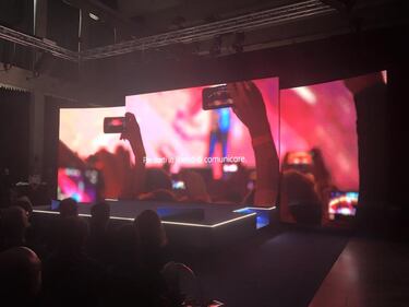 La presentazione del logo Tim 3