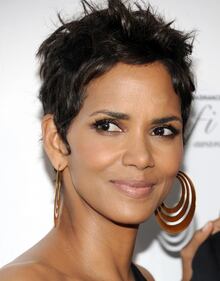 Halle Berry, 50 anni hot: le foto 13
