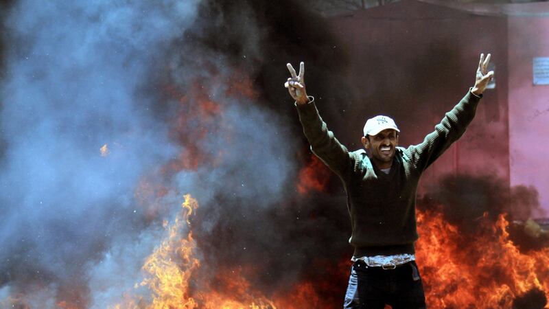 Scontri a Taiz tra manifestanti e ribelli 3