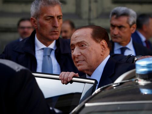 Berlusconi riflette sulla federazione: "Grande attenzione"