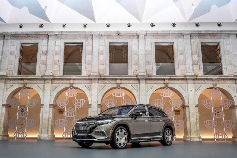 Mercedes-Maybach EQS SUV: guarda la gallery 7