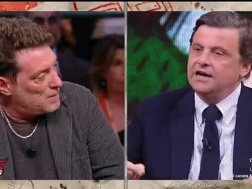 "Criminalizzi le ong", "Vuoi fare entrare tutti i migranti". Bagarre tra Calenda e l'attivista nel 2019
