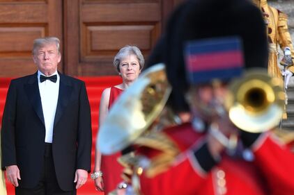 Trump incontra Theresa May a Blenheim Palace 11