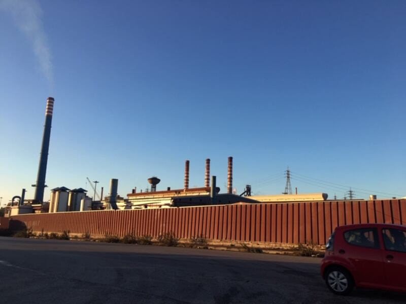 Taranto, gli operai di Arcelor Mittal e dell'indotto davanti ai cancelli 2