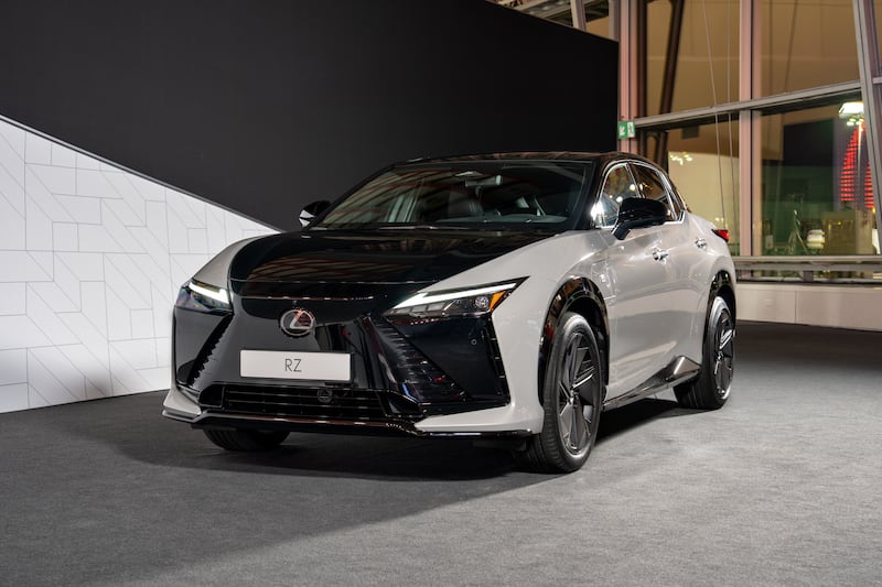 Lexus RZ