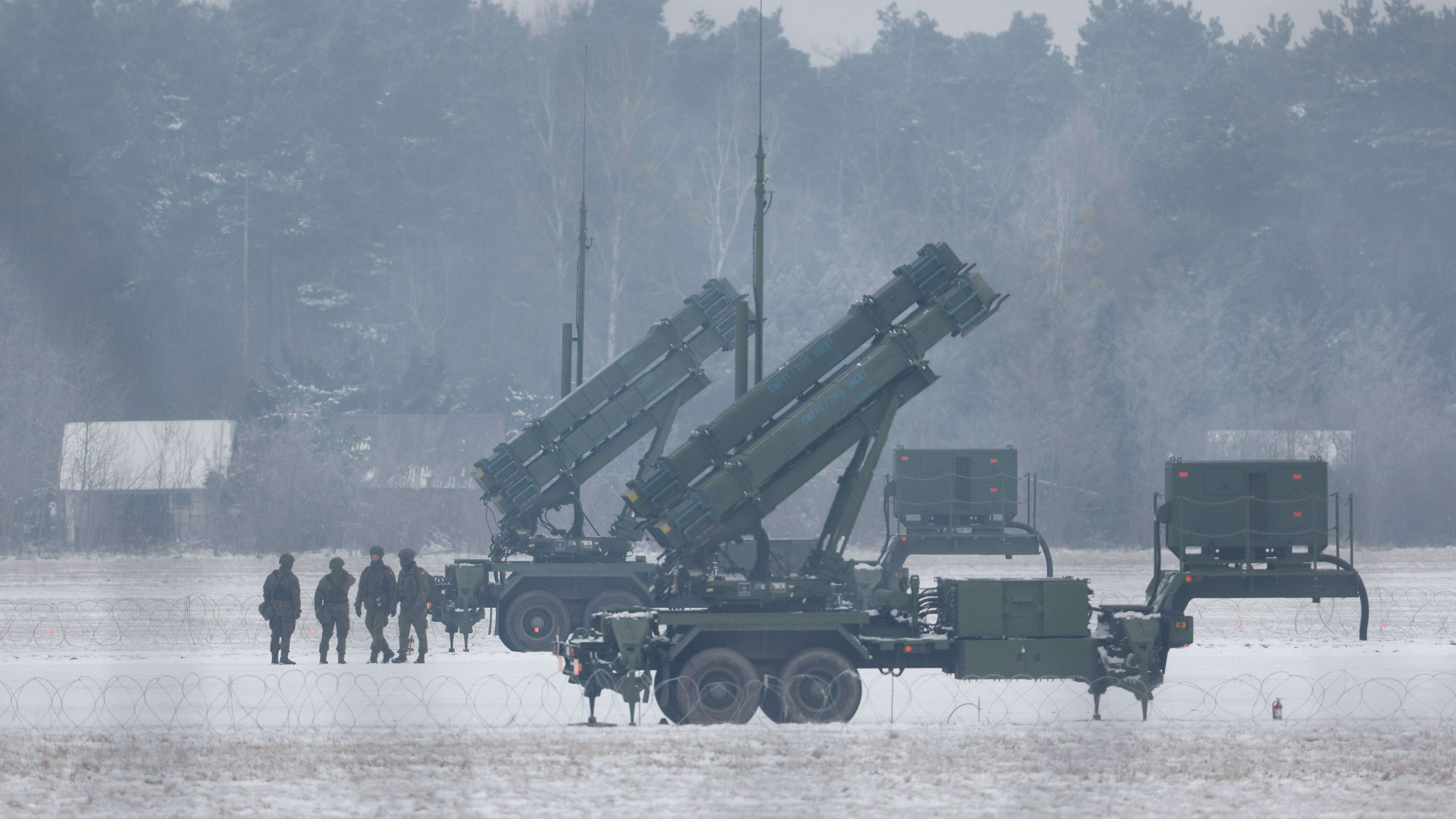 Patriot, Abrams, Himars: le armi congelate dagli Usa