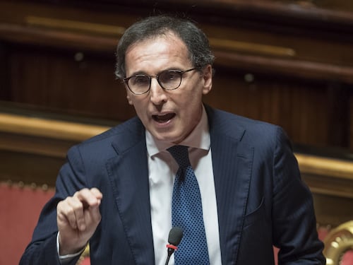 Boccia attacca la Lombardia. Fontana: "Ritardi del governo"