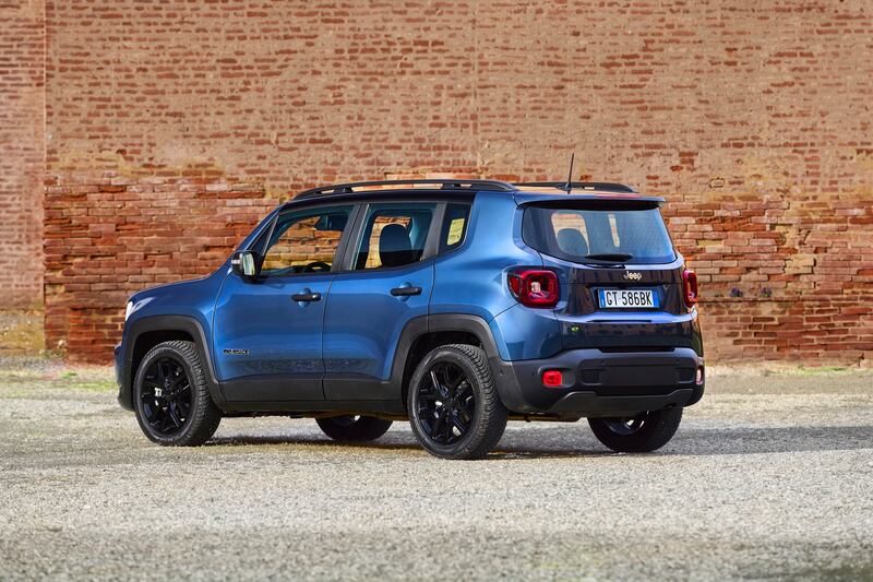 Jeep Renegade MHEV 2024: la gallery del restyling con più tecnologia e qualità 6