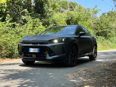Cupra Formentor e-Hybrid: guarda la gallery del crossover ibrido da 272 CV 2