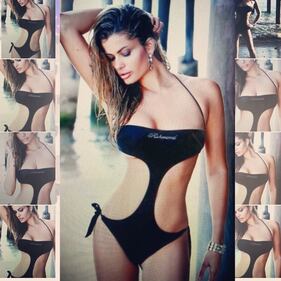 Natalia Bush: in attesa di The Lady, eccola in un sexy bikini 20