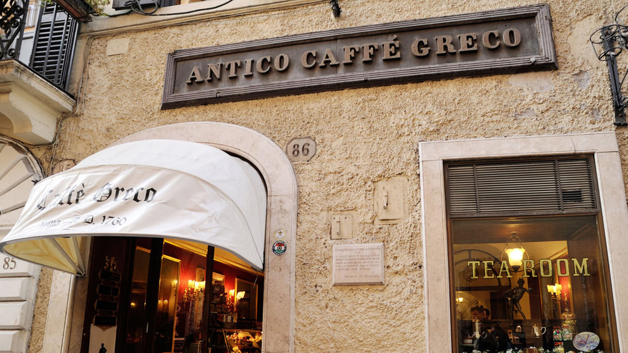 Domani l'Antico Caffè Greco rischia lo sfratto