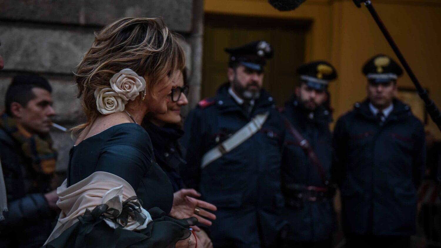 Milano, la Prima della Scala senza politici. E la Boschi entra dal retro