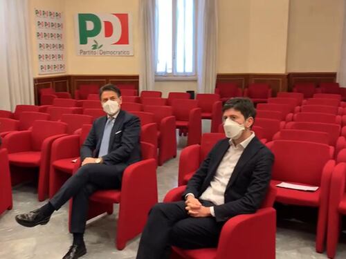 "Un tavolo con tutti". Ma dai giallorossi soltanto retorica e veti